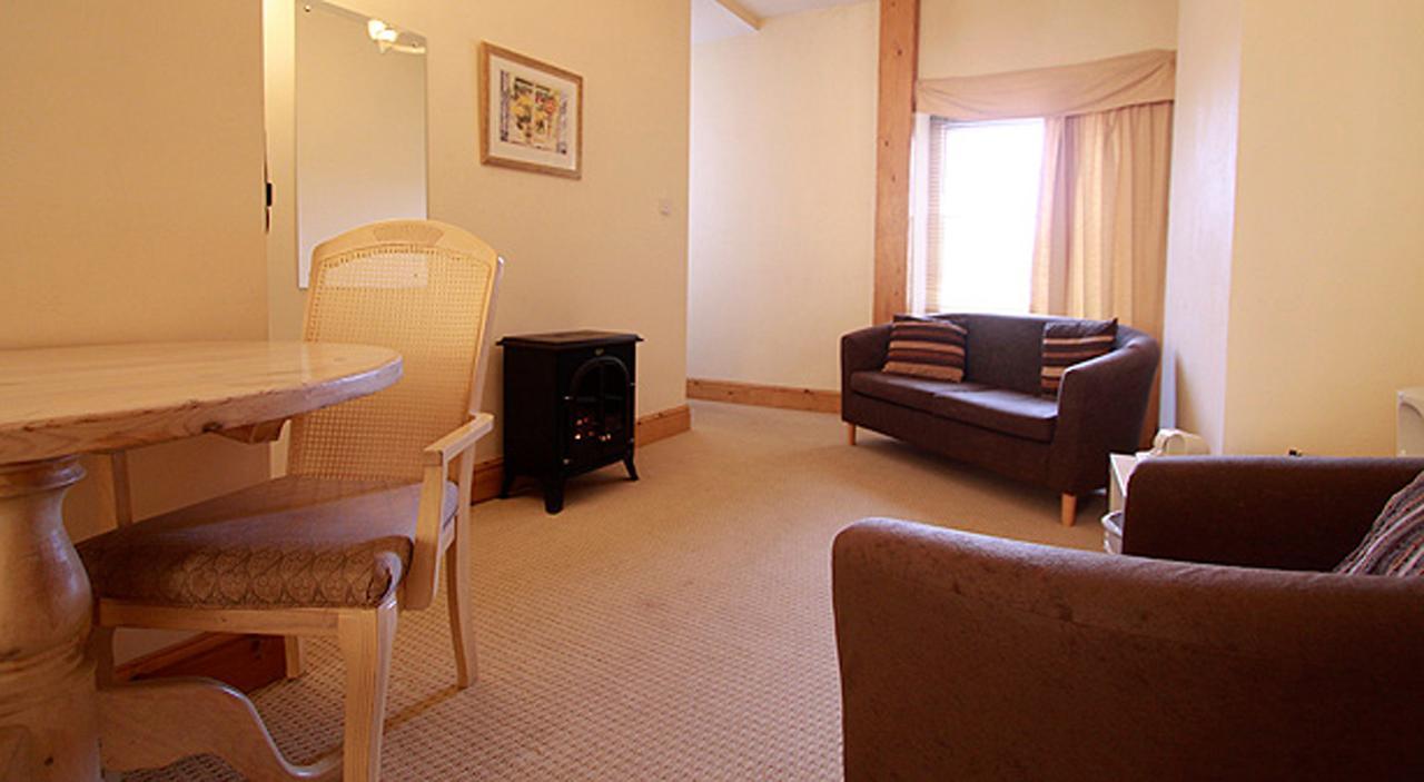 Centre Of Britain Hotel ฮอลท์วิสเซิล ภายนอก รูปภาพ