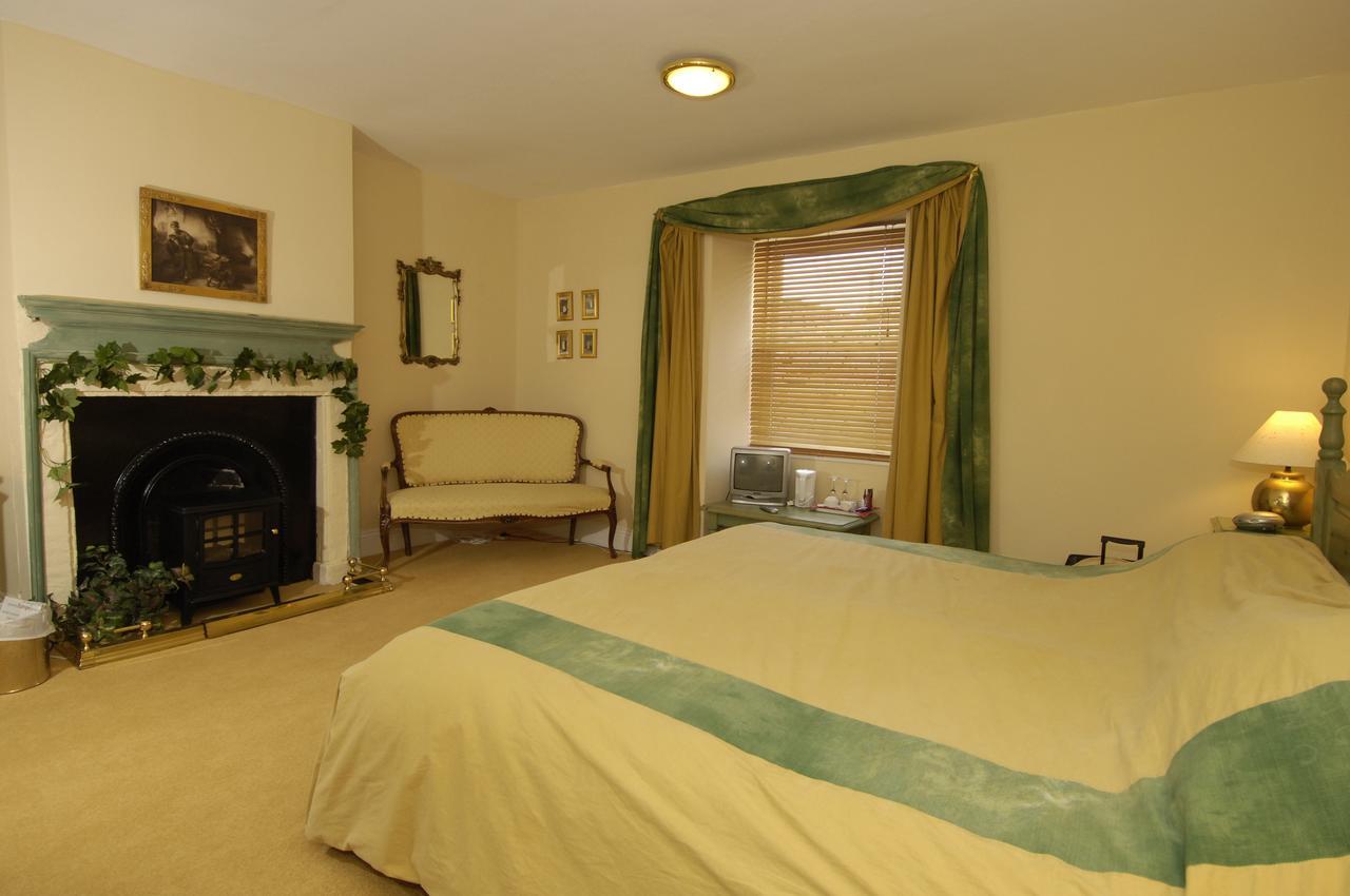 Centre Of Britain Hotel ฮอลท์วิสเซิล ภายนอก รูปภาพ