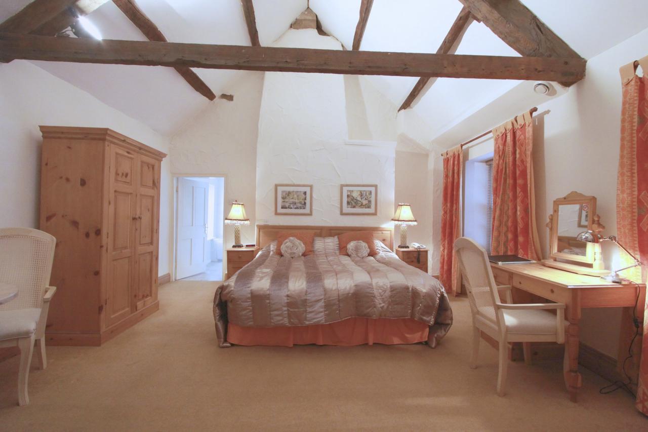Centre Of Britain Hotel ฮอลท์วิสเซิล ภายนอก รูปภาพ