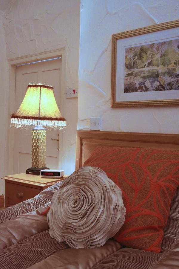 Centre Of Britain Hotel ฮอลท์วิสเซิล ภายนอก รูปภาพ